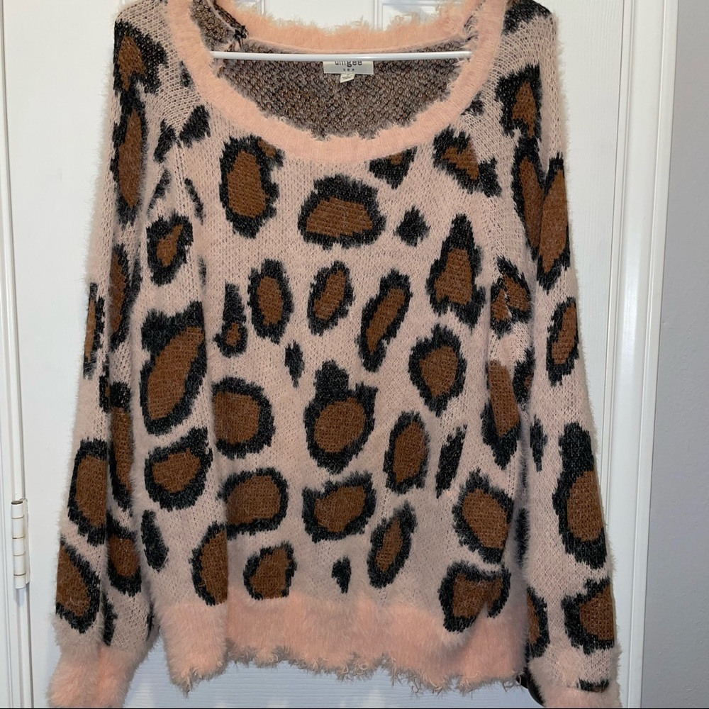 UmGee sweater